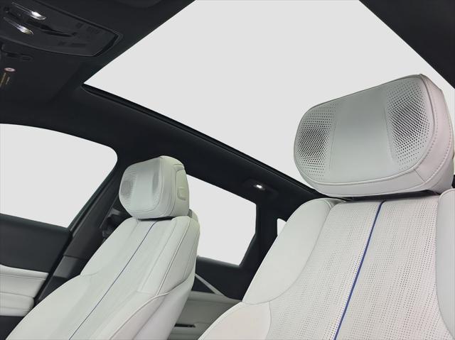 2024 Cadillac iQ Sport w/1SK