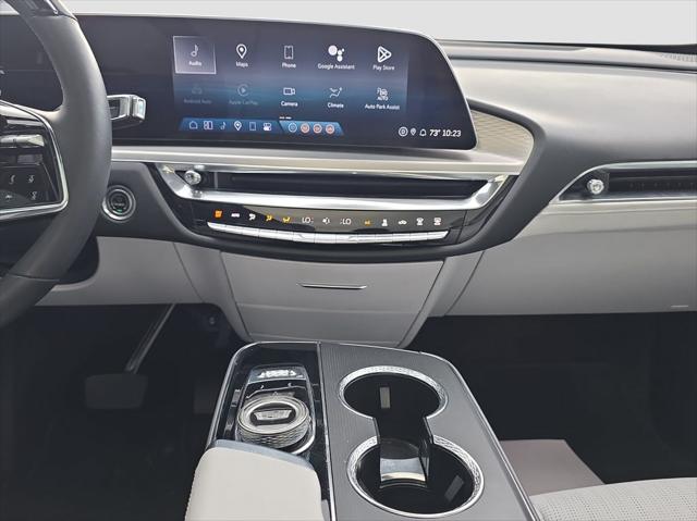 2024 Cadillac iQ Sport w/1SK