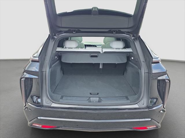 2024 Cadillac iQ Sport w/1SK
