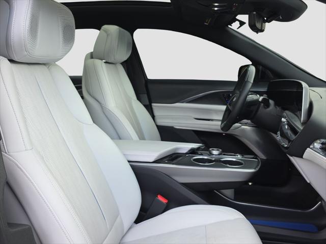 2024 Cadillac iQ Sport w/1SK