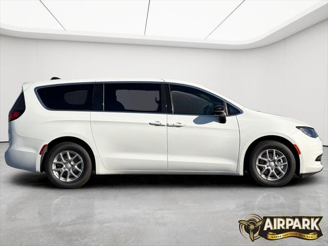 2027 Chrysler Pacifica PACIFICA LX 2027 Chrysler Pacifica PACIFICA LX