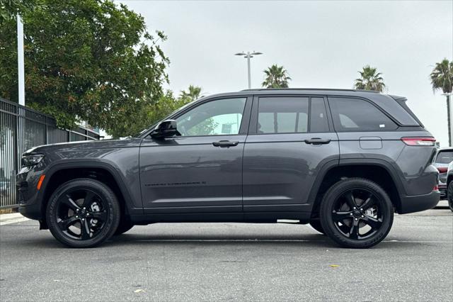 2025 Jeep Grand Cherokee Altitude 4x4