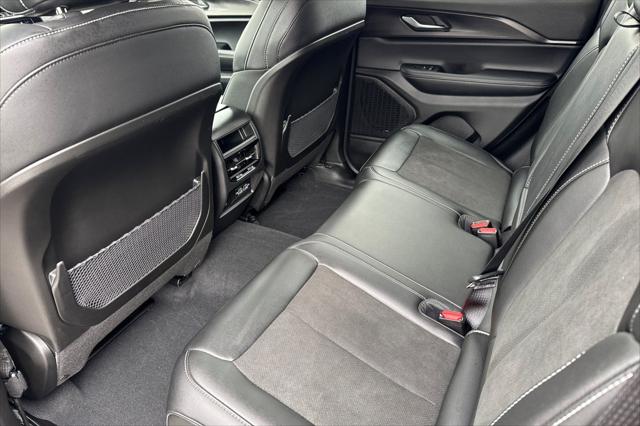 2025 Jeep Grand Cherokee Altitude 4x4