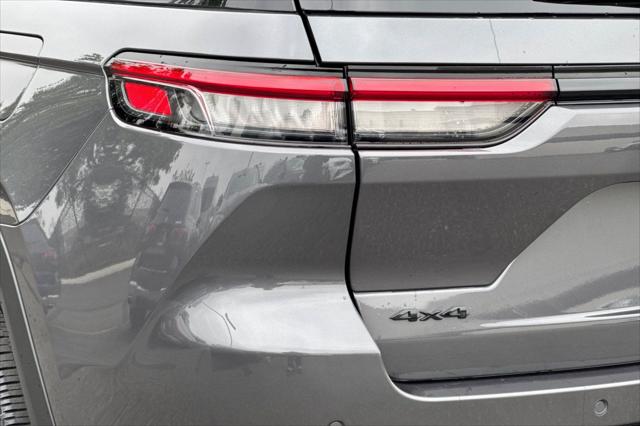 2025 Jeep Grand Cherokee Altitude 4x4