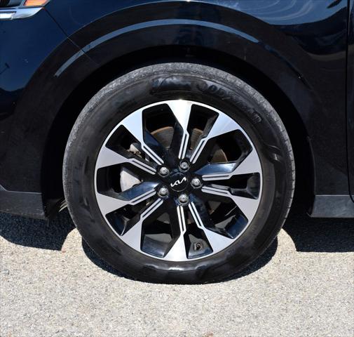 2024 Kia Carnival MPV EX
