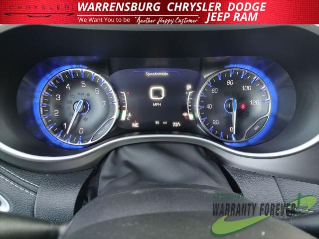 2027 Chrysler Pacifica Select