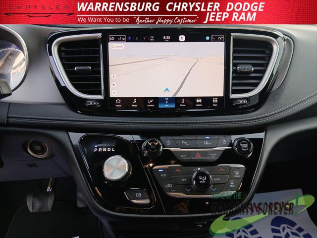 2027 Chrysler Pacifica Select