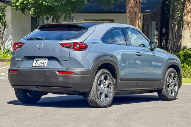 2022 Mazda MX-30 EV Premium Plus
