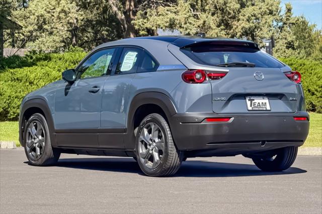 2022 Mazda MX-30 EV Premium Plus