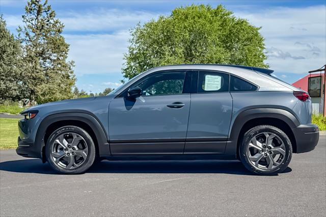 2022 Mazda MX-30 EV Premium Plus