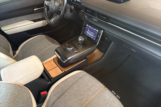 2022 Mazda MX-30 EV Premium Plus