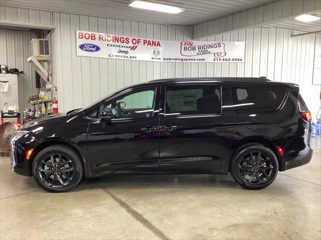 2027 Chrysler Pacifica PACIFICA LIMITED AWD