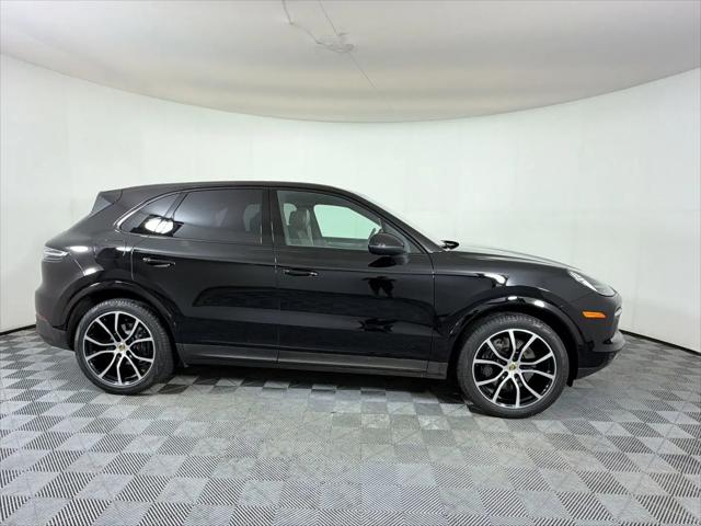 2023 Porsche Cayenne Platinum Edition