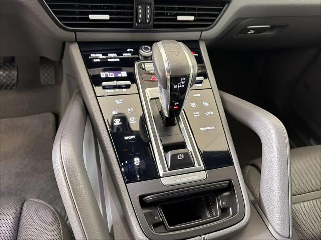 2023 Porsche Cayenne Platinum Edition