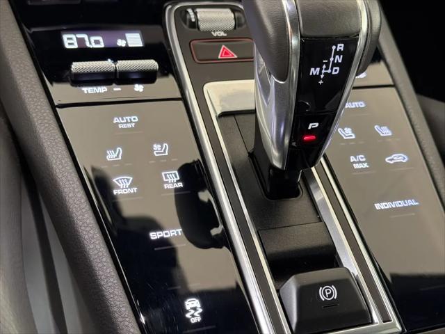 2023 Porsche Cayenne Platinum Edition