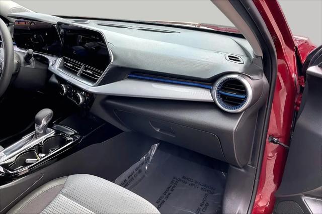 2024 Chevrolet Trax FWD LT