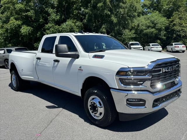 2026 Ram 3500 Tradesman Crew Cab 4x4 8' Box