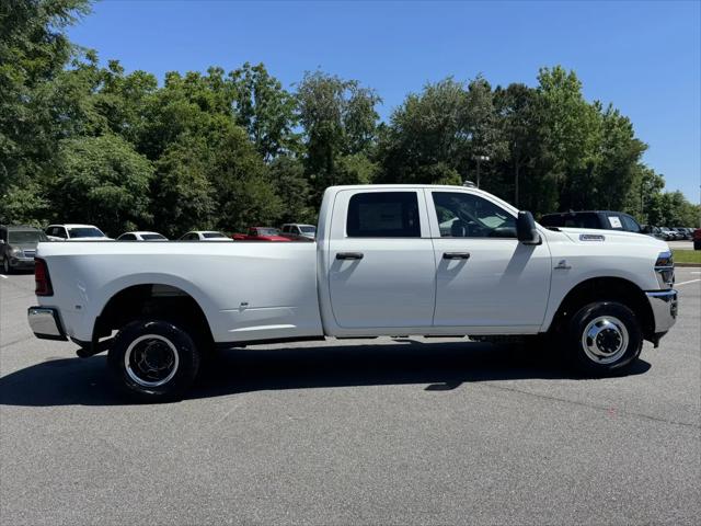 2026 Ram 3500 Tradesman Crew Cab 4x4 8' Box