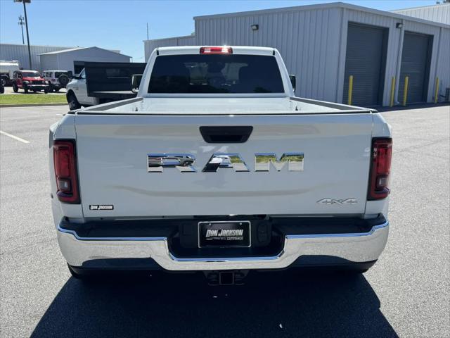 2026 Ram 3500 Tradesman Crew Cab 4x4 8' Box