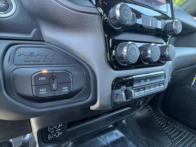 2026 Ram 3500 Tradesman Crew Cab 4x4 8' Box