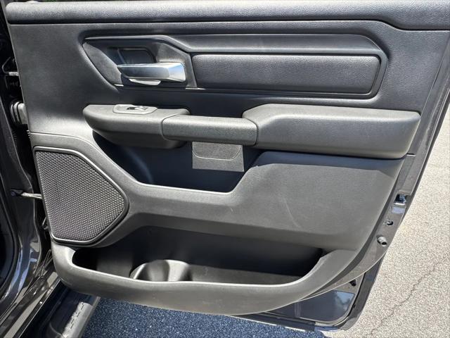 2026 Ram 1500 Express Crew Cab 4x4 57 Box