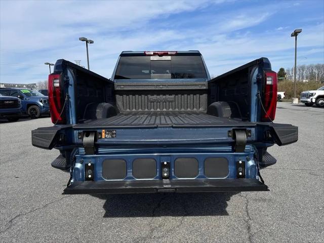2026 GMC Sierra 2500HD Crew Cab, Standard Bed, Denali, 4WD