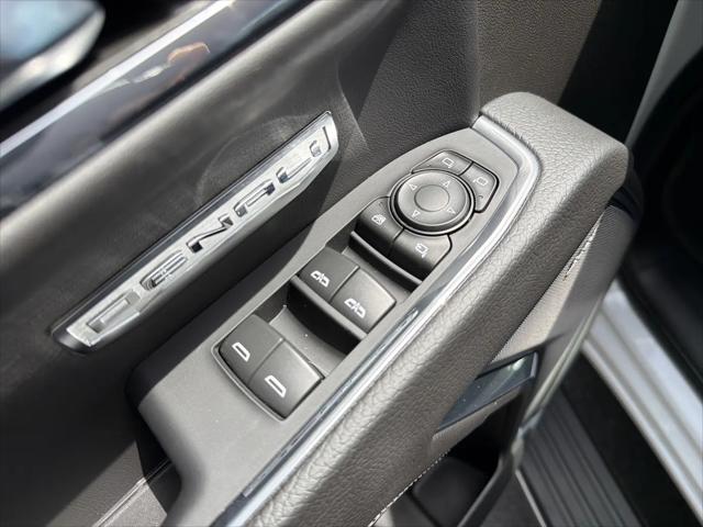 2023 GMC Sierra 1500 4WD Crew Cab Short Box Denali
