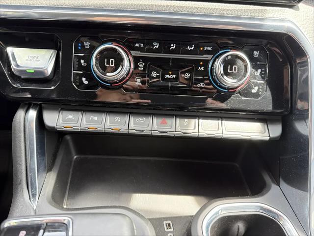 2023 GMC Sierra 1500 4WD Crew Cab Short Box Denali