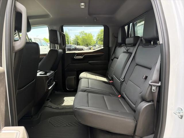 2023 GMC Sierra 1500 4WD Crew Cab Short Box Denali