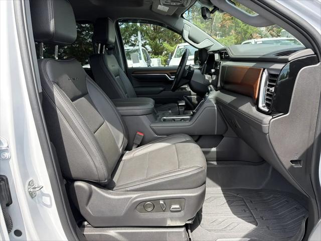 2023 GMC Sierra 1500 4WD Crew Cab Short Box Denali