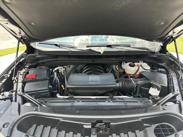 2025 Chevrolet Suburban 2WD Premier