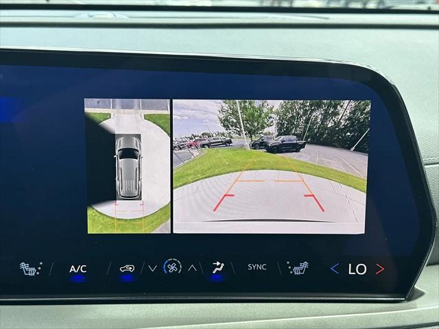 2024 Chevrolet Traverse FWD LT