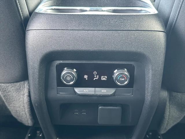 2024 Chevrolet Traverse FWD LT