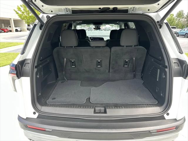 2024 Chevrolet Traverse FWD LT