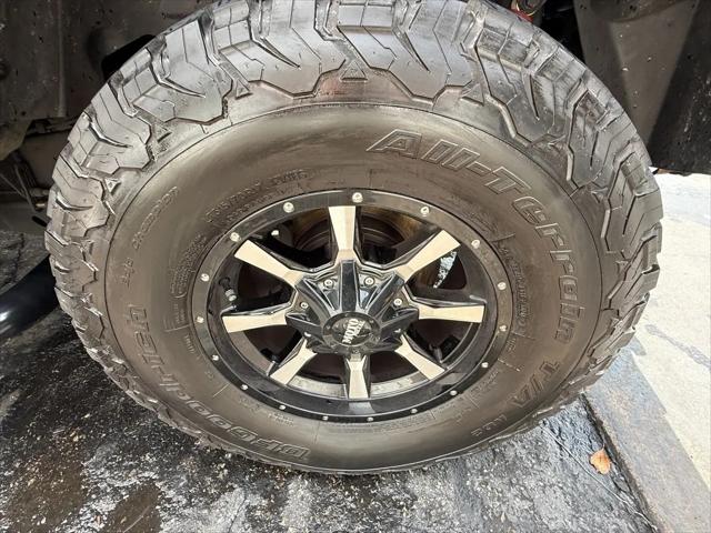 2005 HUMMER H2 Base
