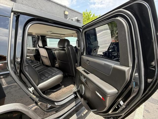 2005 HUMMER H2 Base