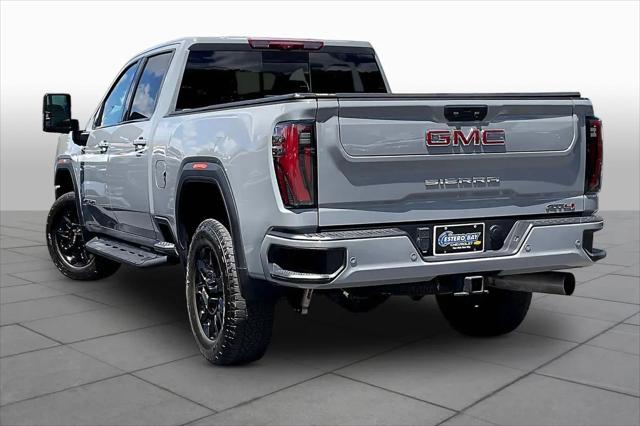 2024 GMC Sierra 2500HD 4WD Crew Cab Standard Bed AT4
