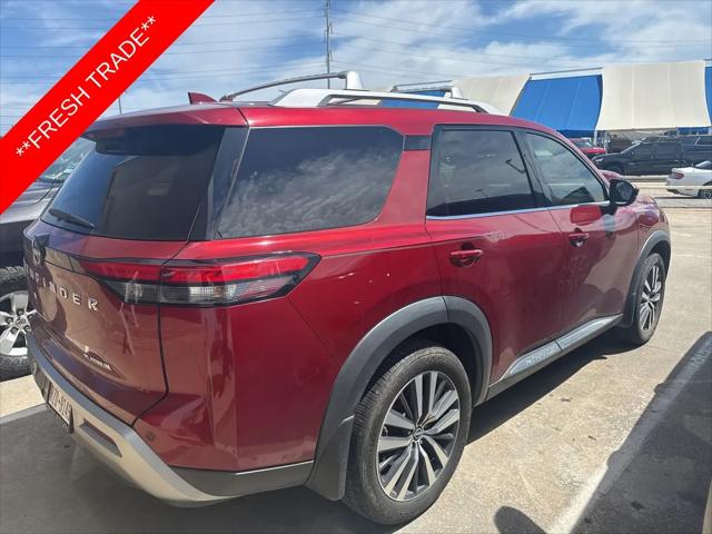 2022 Nissan Pathfinder Platinum 2WD