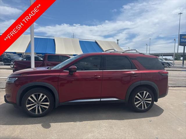 2022 Nissan Pathfinder Platinum 2WD