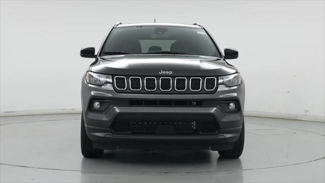 2024 Jeep Compass Latitude Lux FWD