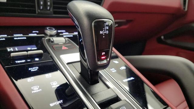 2023 Porsche Cayenne S Platinum Edition