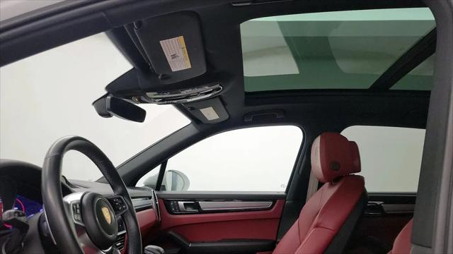 2023 Porsche Cayenne S Platinum Edition