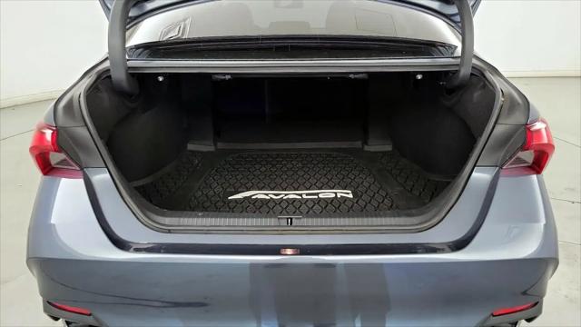 2019 Toyota Avalon XLE