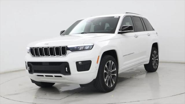 2023 Jeep Grand Cherokee Overland 4x2