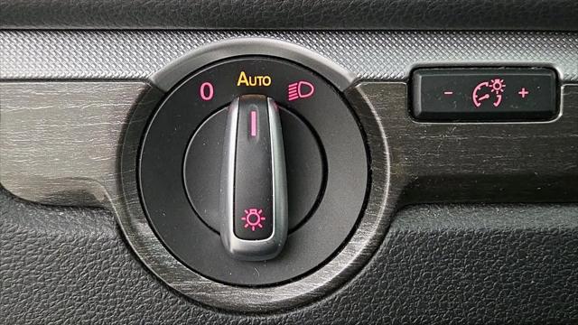 2016 Volkswagen Passat 1.8T SE