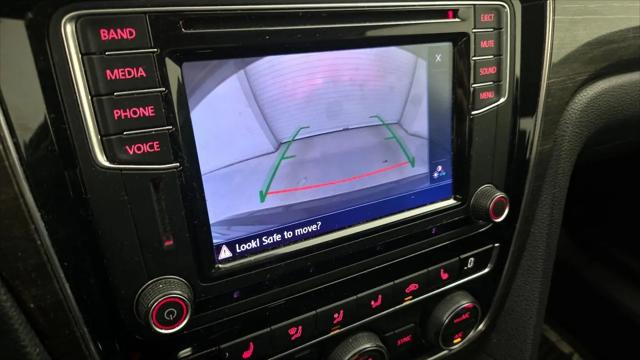 2016 Volkswagen Passat 1.8T SE
