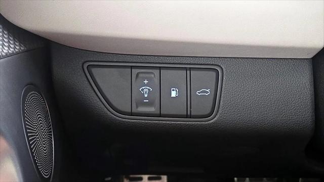2023 Genesis G70 2.0T RWD