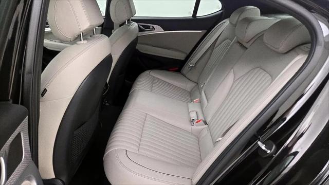 2023 Genesis G70 2.0T RWD