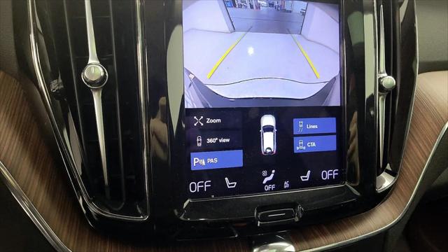 2021 Volvo XC60 T5 Momentum