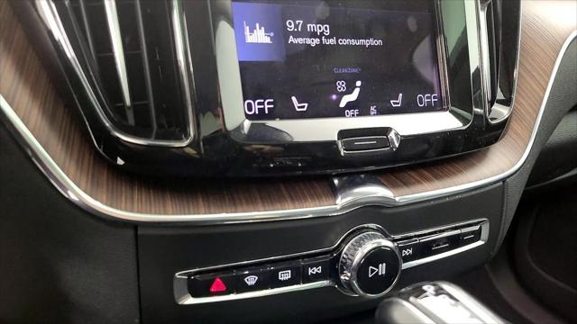 2021 Volvo XC60 T5 Momentum